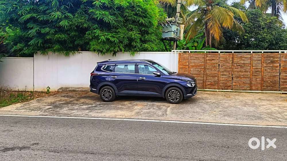 Kia Carens 2022 Petrol Good Condition