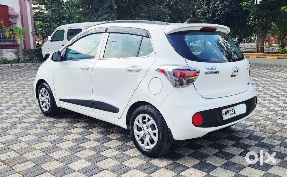 Hyundai Grand I10 1.2 Kappa Sportz Option, 2019, Cng & Hybrids