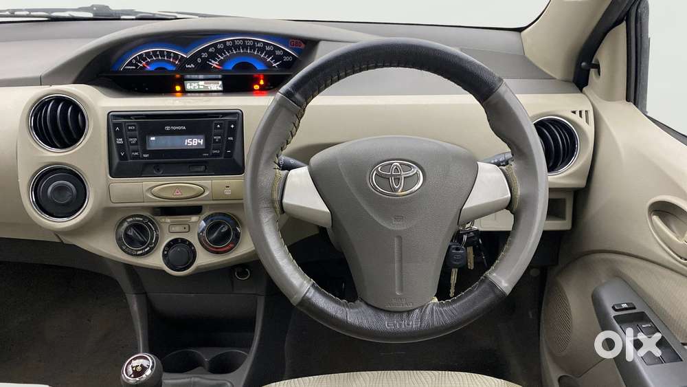 Toyota Etios Liva 2014-2016 G, 2015, Petrol