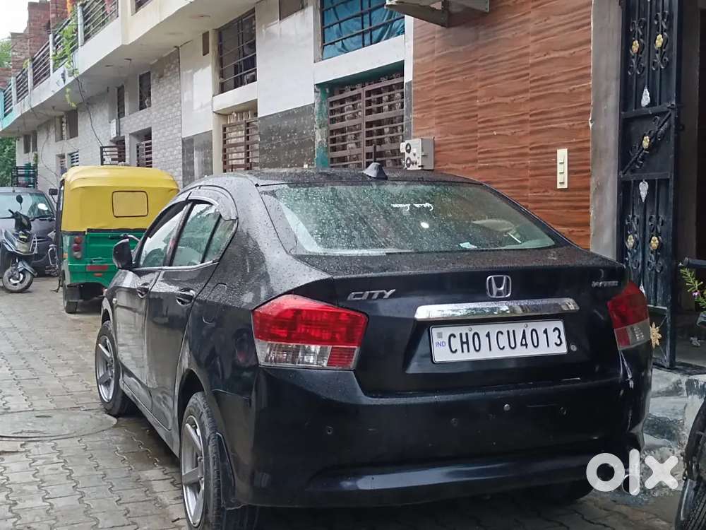 Honda City Vx Petrol 2009 Jis Ko Bhe Interest Ho Vohi Contact Kare