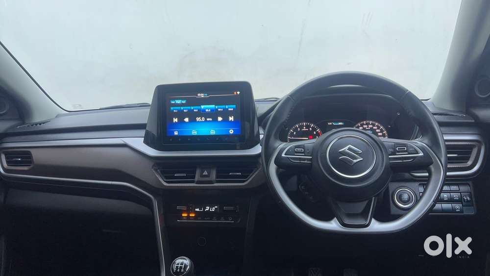 Maruti Suzuki Vitara Brezza 1.5 Zxi Plus At Dual Tone, 2022, Petrol