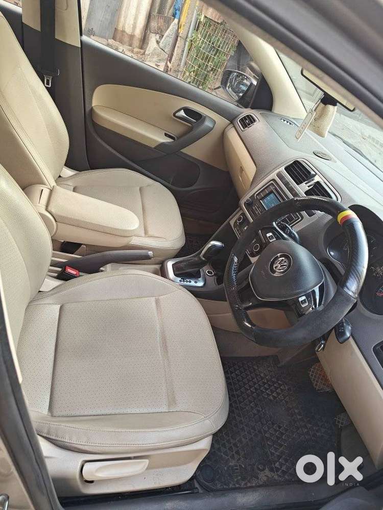 Volkswagen Vento Celeste 1.2 TSI Highline AT, 2015, Petrol