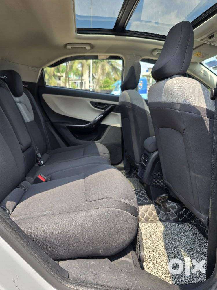 Tata Nexon Creative Plus 1.2 Revotron Petrol 6 Mt Dt, 2025, Petrol