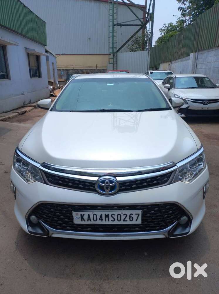 Toyota Camry Hybrid 2.5, 2016, Petrol