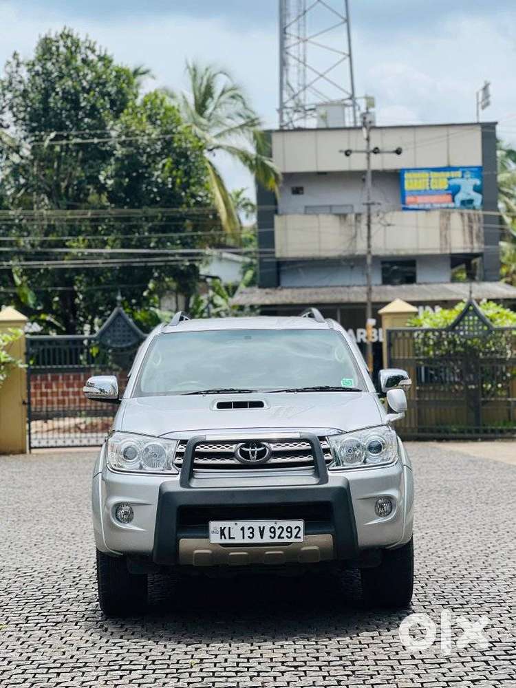 Toyota Fortuner, 2011, Diesel