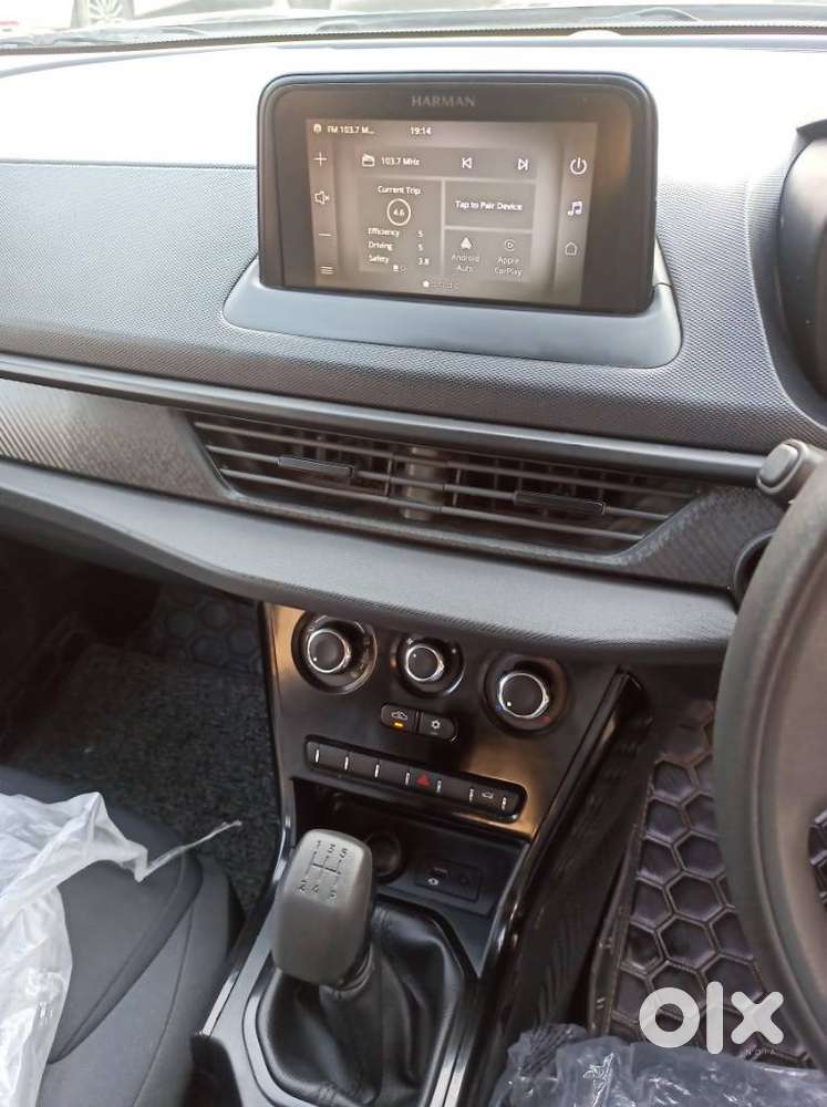 Tata Nexon Smart Plus1.2 Revotron Petrol 5 Mt, 2024, Petrol