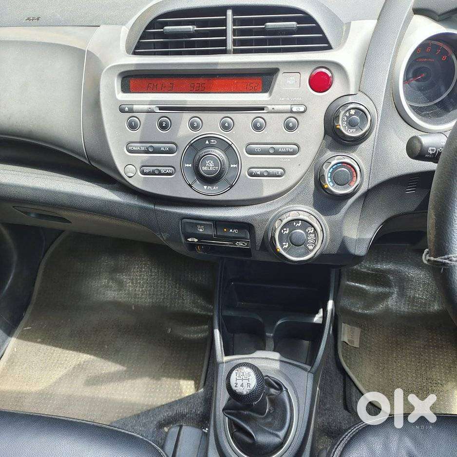 Honda Jazz V Mt Privilege, 2012, Petrol