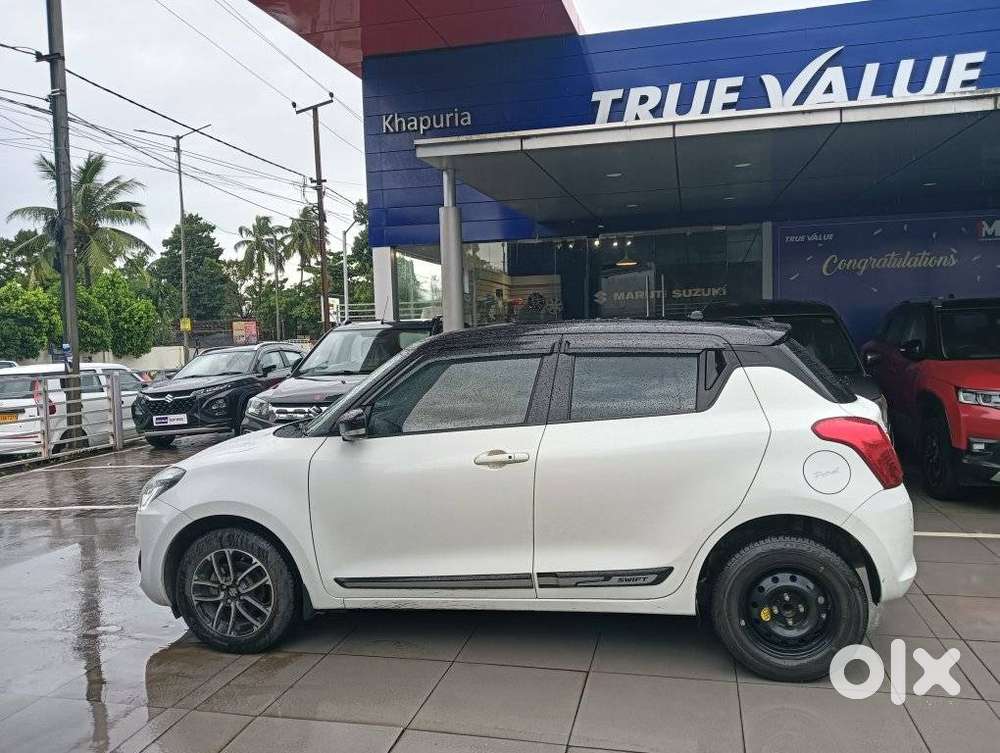 Maruti Suzuki Swift Zxi Plus Dual Tone, 2023, Petrol