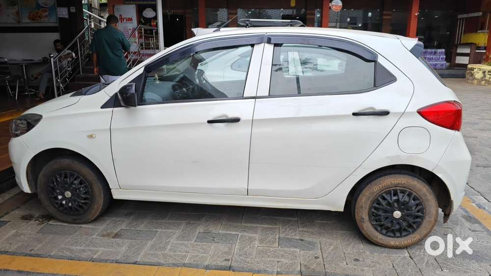 Tata Tiago Petrol 2018