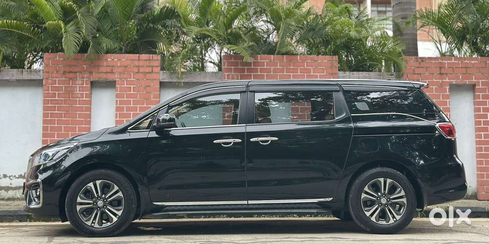 Kia Carnival Premium, 2021, Diesel