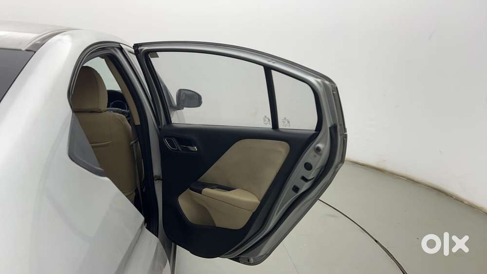 Honda City I-vtec V, 2017, Petrol