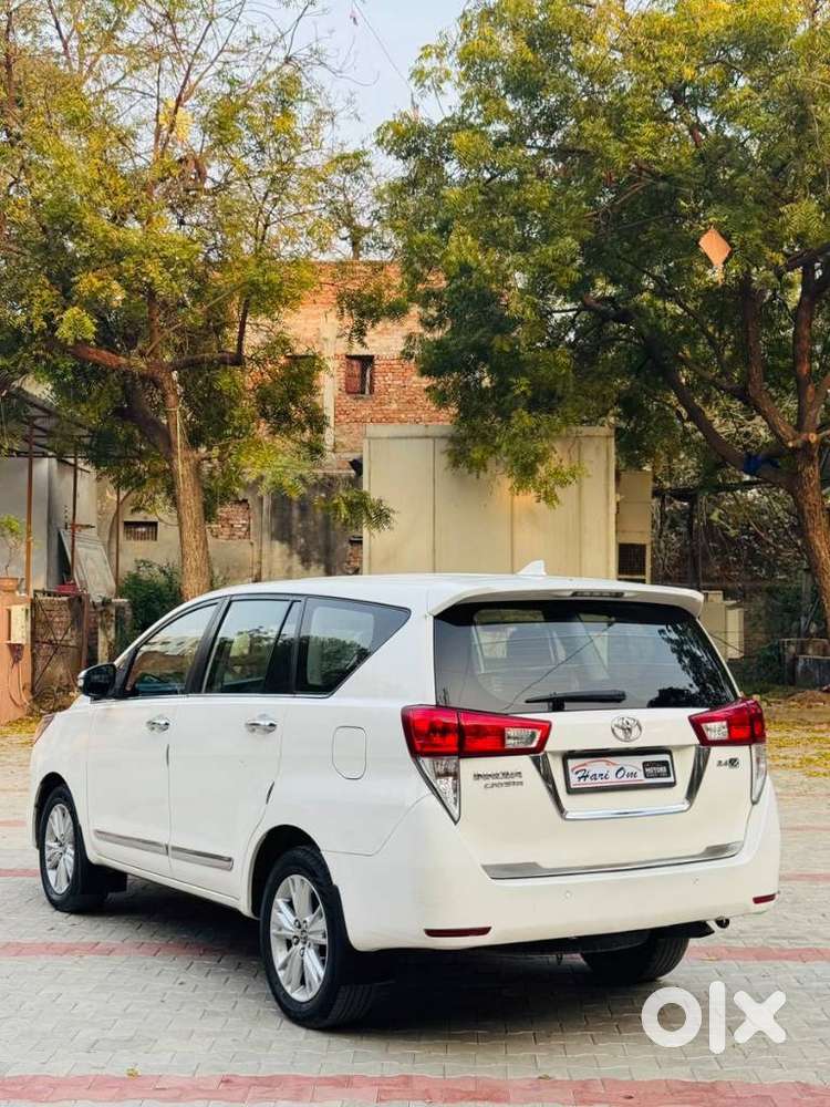 Toyota Innova Crysta 2.5z, 2016, Diesel