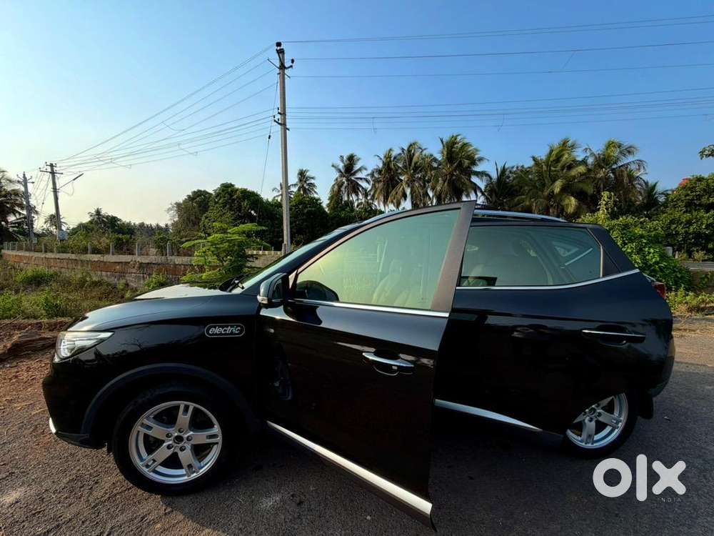 Mg Zs Ev 2023 Electric 42642 Km Driven