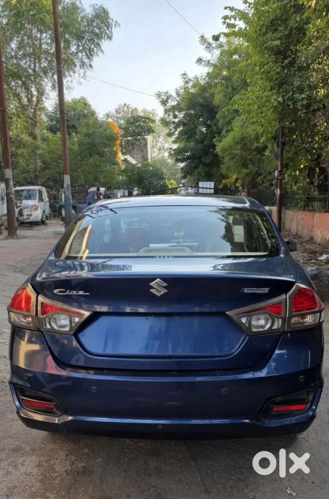 25kmpl Mileage, Huge Boot Space And Less Driven