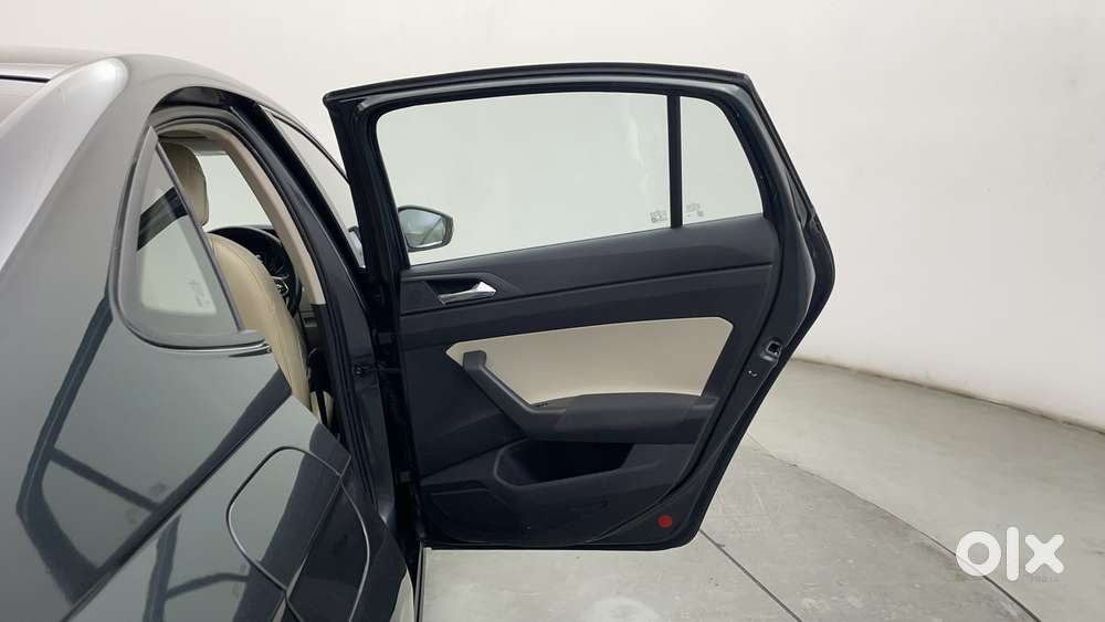 Skoda Slavia Ambition 1.0l Tsi At, 2024, Petrol