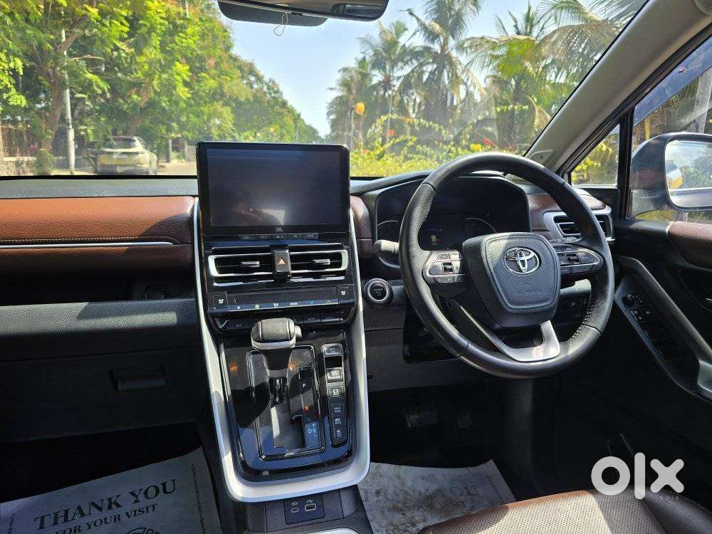 Toyota Innova Hycross 2.0 Zx (o) Hybrid 7 Str, 2024, Petrol