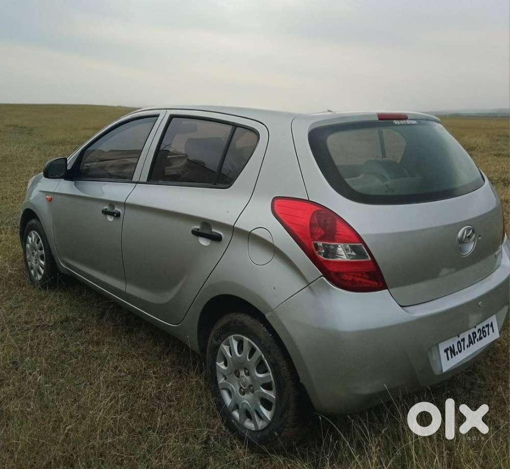 Hyundai I20 Magna 1.2 Mt, 2011, Petrol