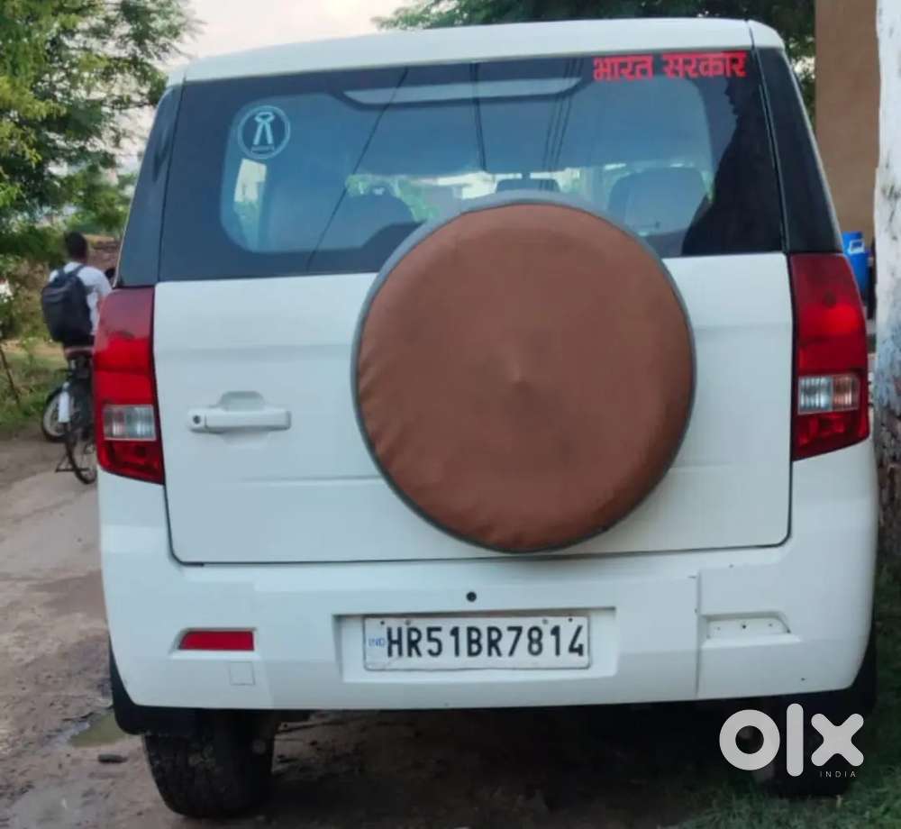 Mahindra Tuv 300 2018 Diesel Well Maintained
