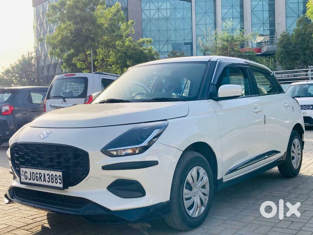 Maruti Suzuki New-gen Swift Vxi, 2024, Petrol