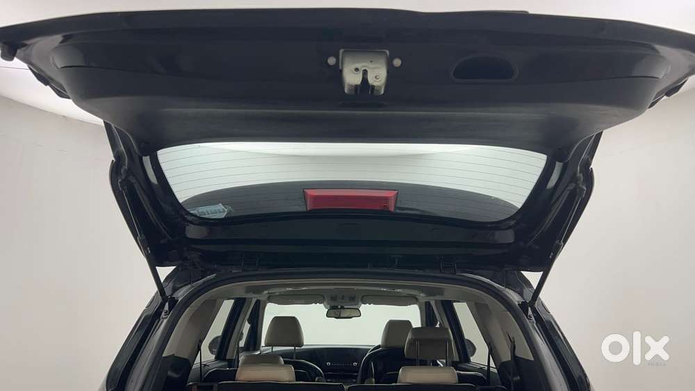 Kia Carens 1.4 Luxury Plus Dct 7 Str, 2022, Petrol