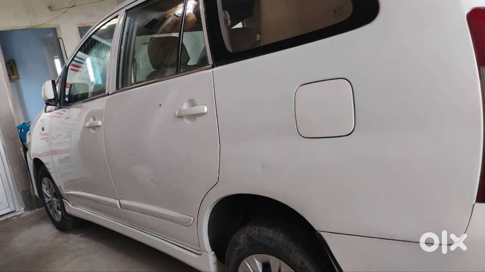 Toyota Innova 2015 Diesel Variant