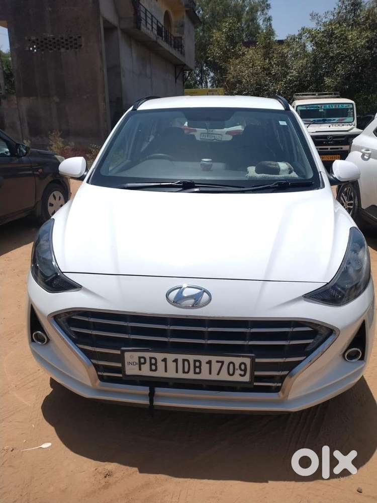 Hyundai Petrol Manual 2023