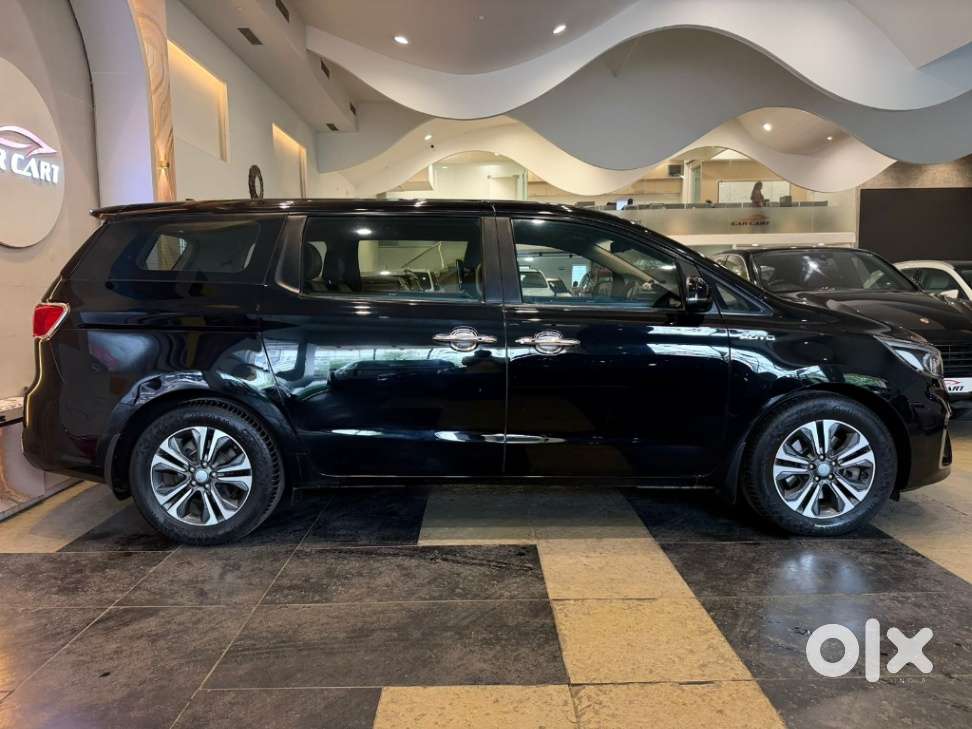 Kia Carnival Premium, 2021, Diesel