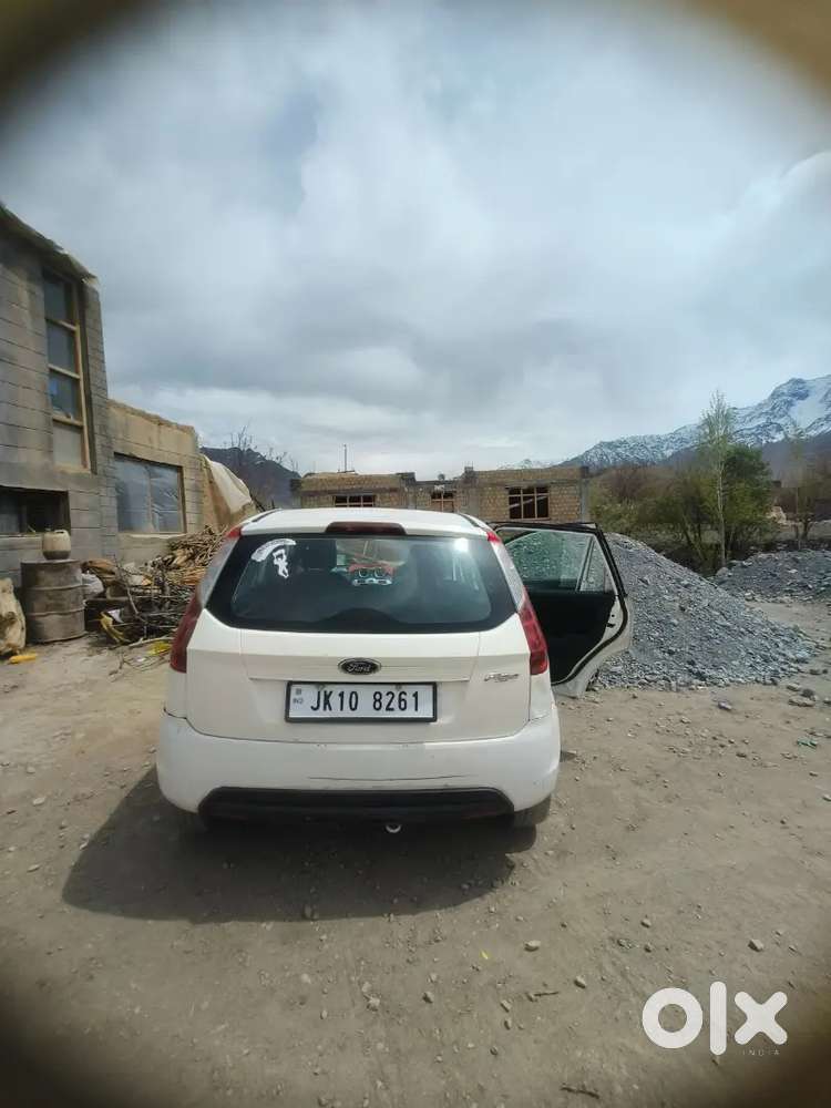 Ford Figo Petrol Manual 2011