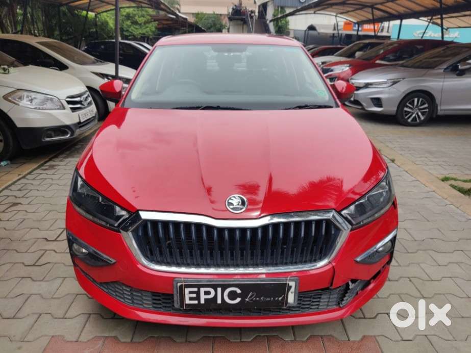 Skoda Slavia Ambition 1.0l Tsi At, 2022, Petrol