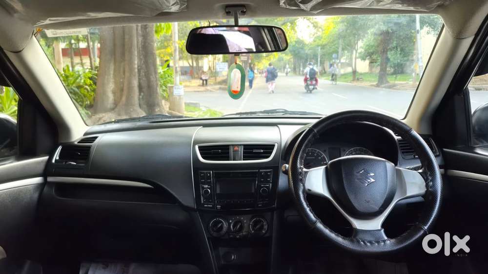 Maruti Suzuki Swift Vxi Abs Bsiv, 2016, Petrol