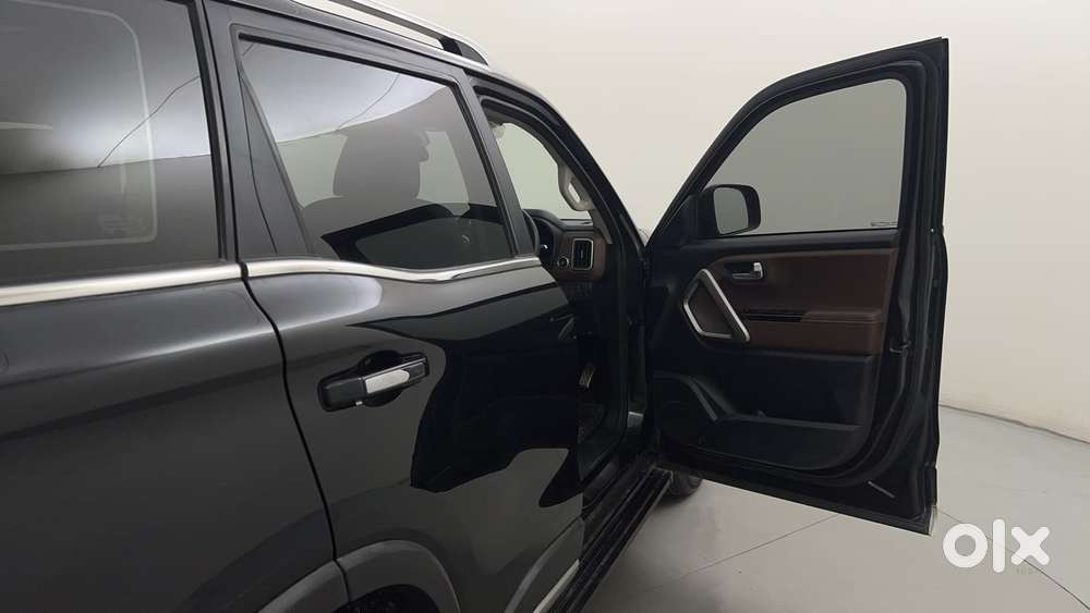 Mahindra Scorpio-n 2.0 Z8 L Petrol At 7 Str, 2023, Petrol