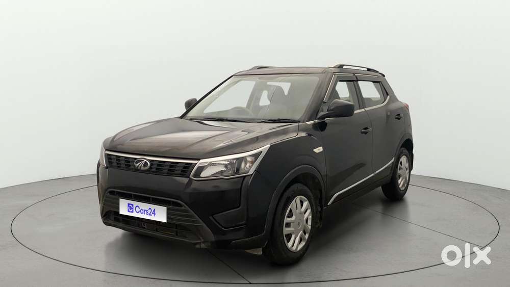 Mahindra Xuv300 W4, 2022, Petrol