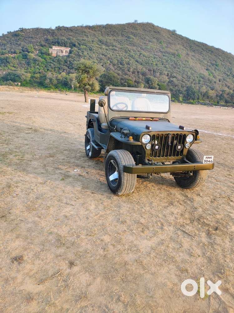 Mahindra Jeep Classic 1983