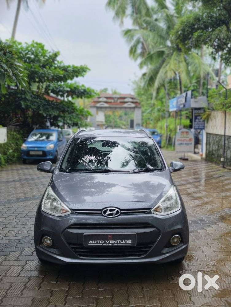 Hyundai Grand I10 Sportz, 2016, Petrol