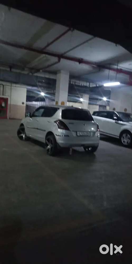 Maruti Suzuki Swift Vxi 2016