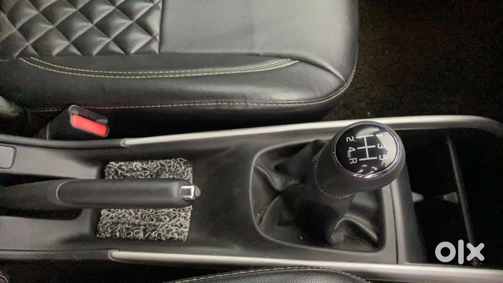 Maruti Suzuki Baleno Rs 1.0 Petrol, 2017, Petrol