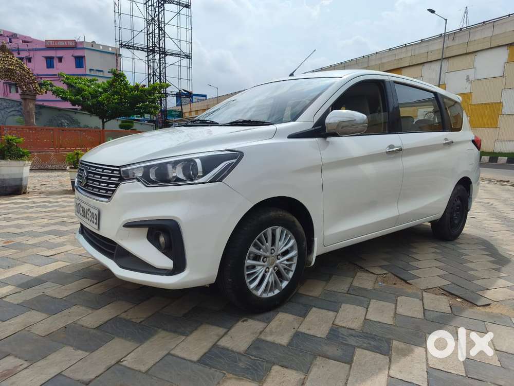 Maruti Suzuki Ertiga Zxi Shvs, 2019, Petrol
