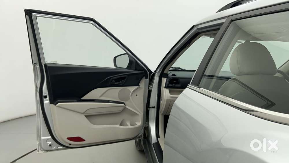 Mahindra Xuv300 W6, 2021, Petrol