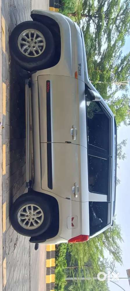 Mahindra Tuv 300 2017