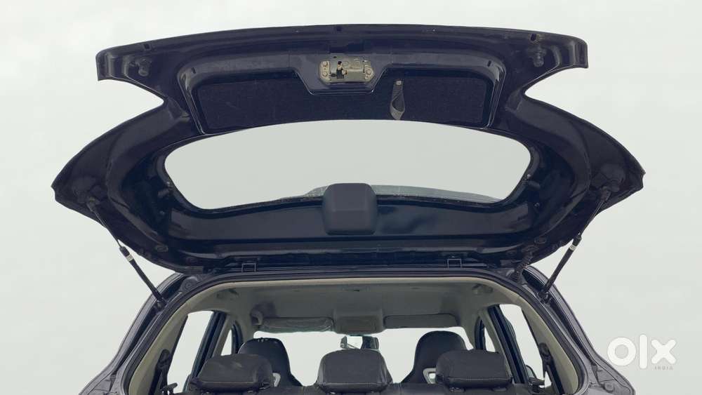 Mahindra Kuv 100 Mfalcon G80 K6 5str, 2016, Petrol