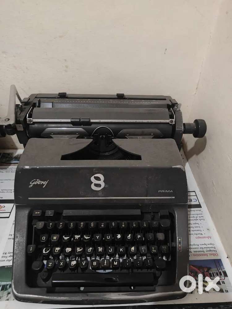 Godrej Typing Machine