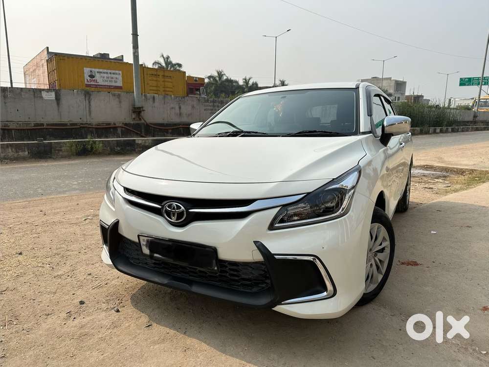 Toyota Glanza 2023 Petrol Well Maintained
