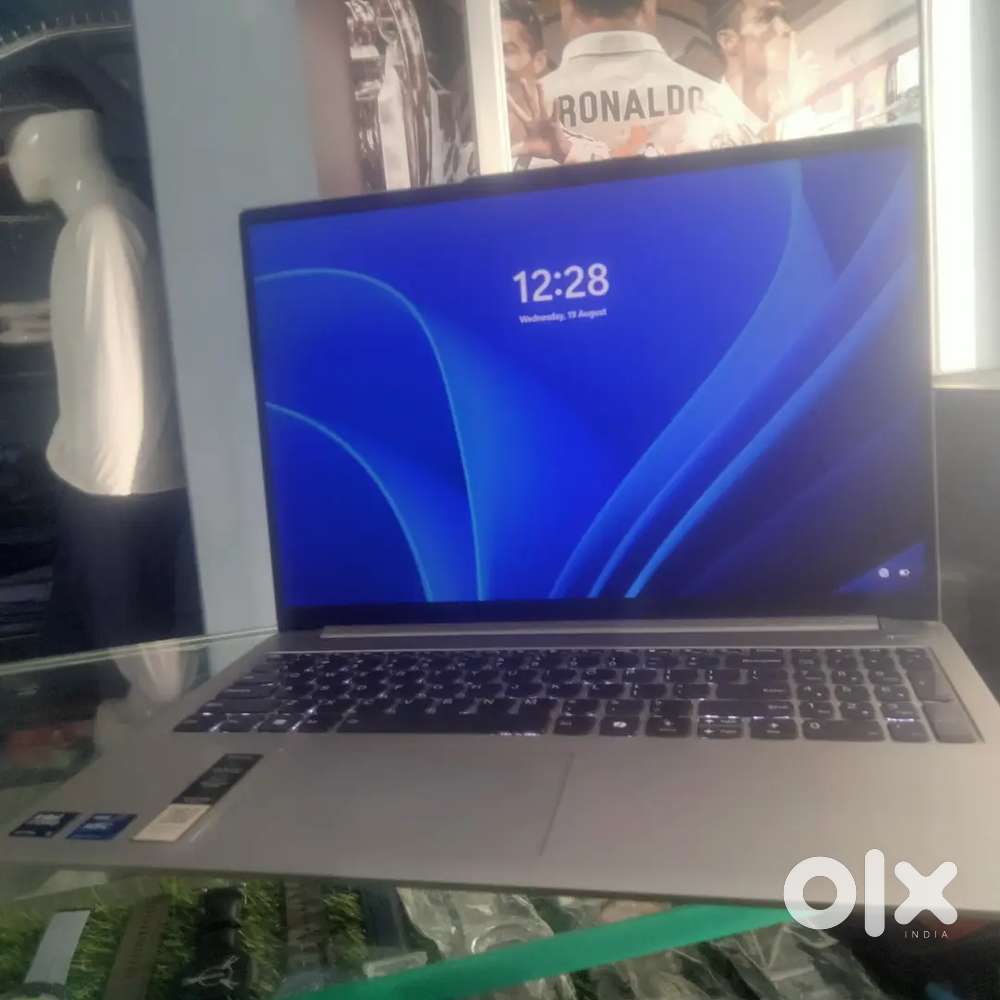 Lenovo IdeaPad Slim 5 16IMH9 (83DC) Core Ultra 5 + Intel Arc 16GB Ram