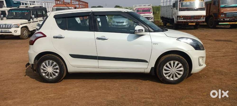 Maruti Suzuki Dzire 2017 Petrol Well Maintained New Insurance