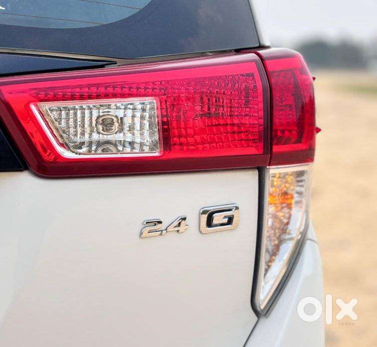 Toyota Innova Crysta 2.4 G Mt, 2025, Diesel