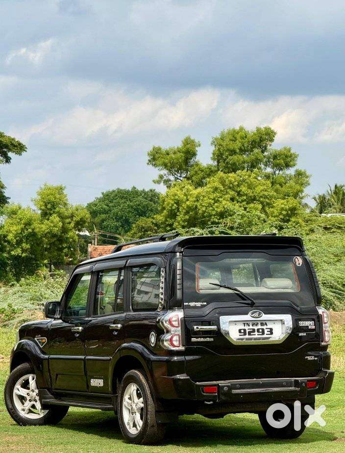 Mahindra Scorpio S10 8 Seater, 2015, Diesel