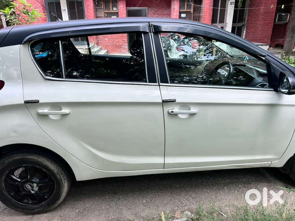 Hyundai I20 Petrol 2011 Rc Extend 5year