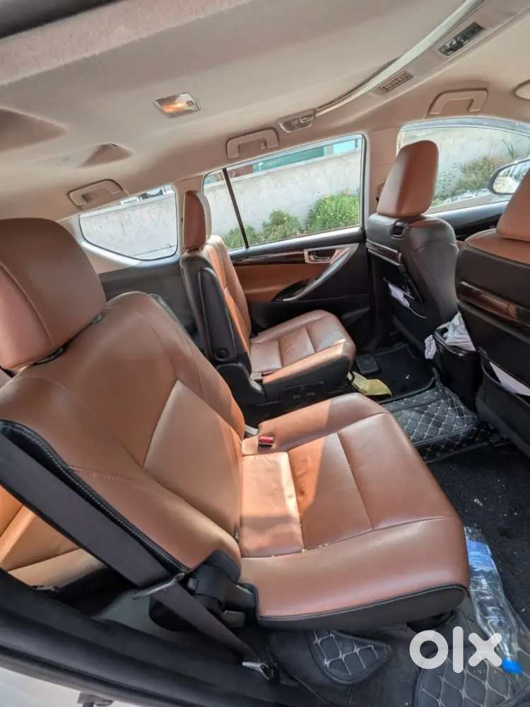 Toyota Innova Crysta 2019