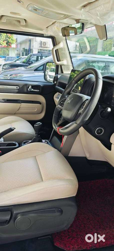 Mahindra Thar Roxx Mx5 Diesel Mt 2wd, 2025, Diesel