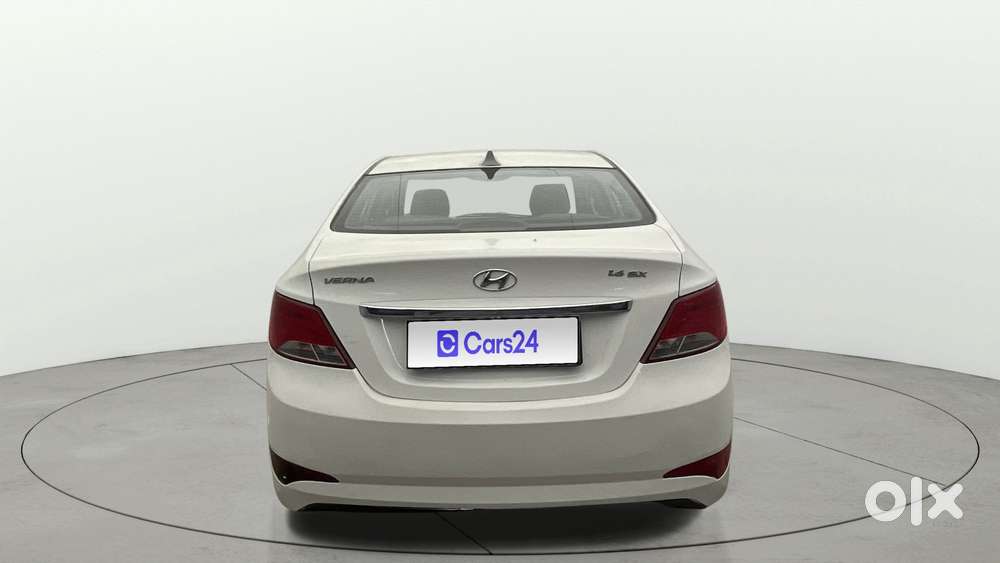 Hyundai Verna 1.6 Vtvt Sx, 2016, Petrol